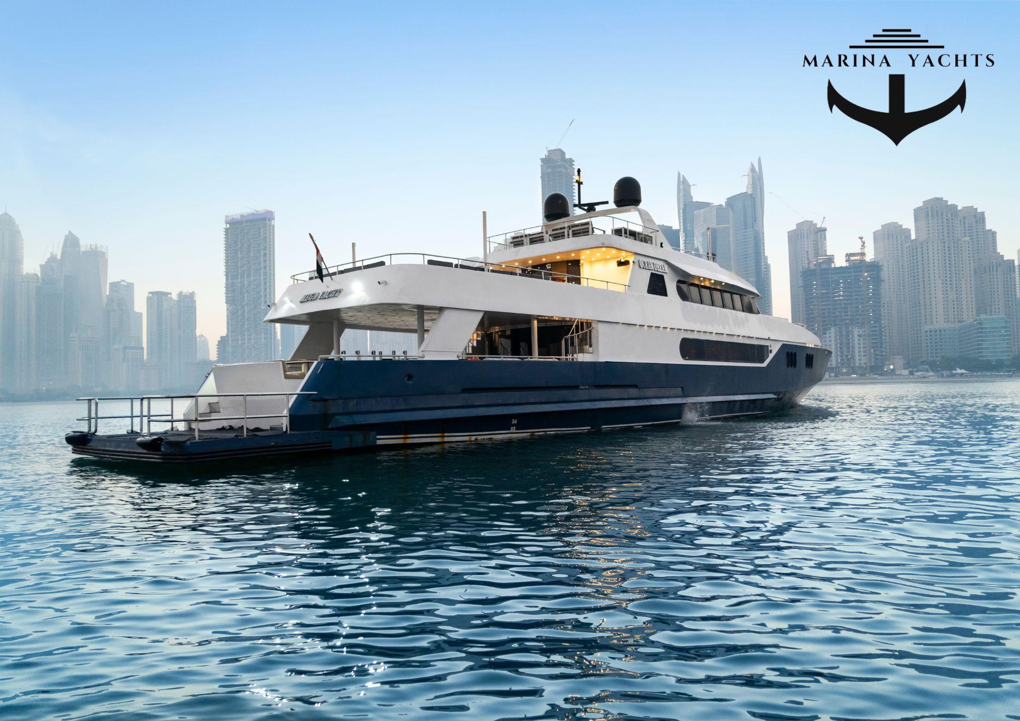 Luxury Yacht in Dubai