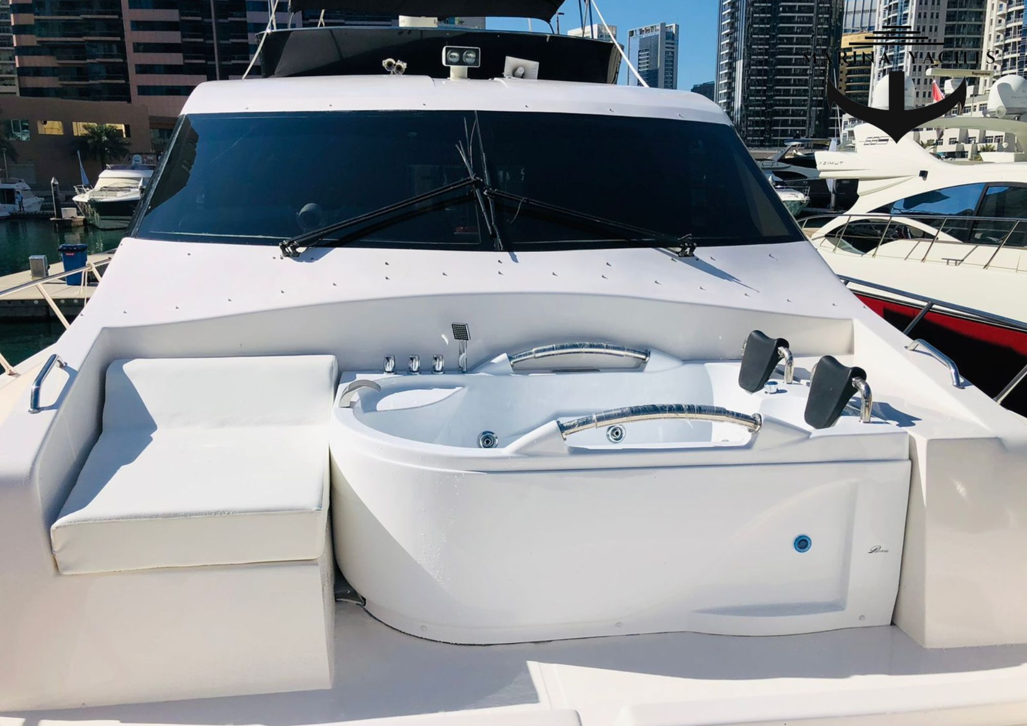 Yacht rental in Dubai