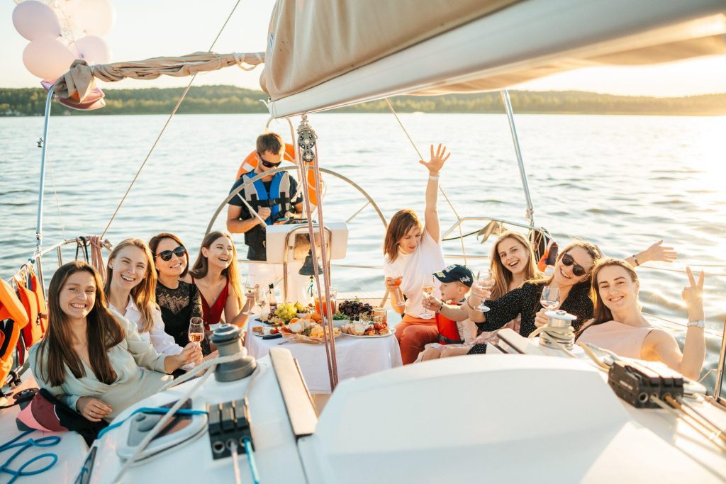 Party Yacht in Dubai