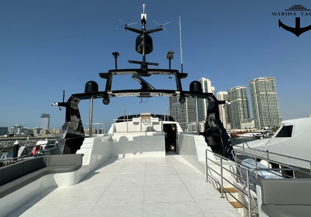 135 feet Yacht in Dubai