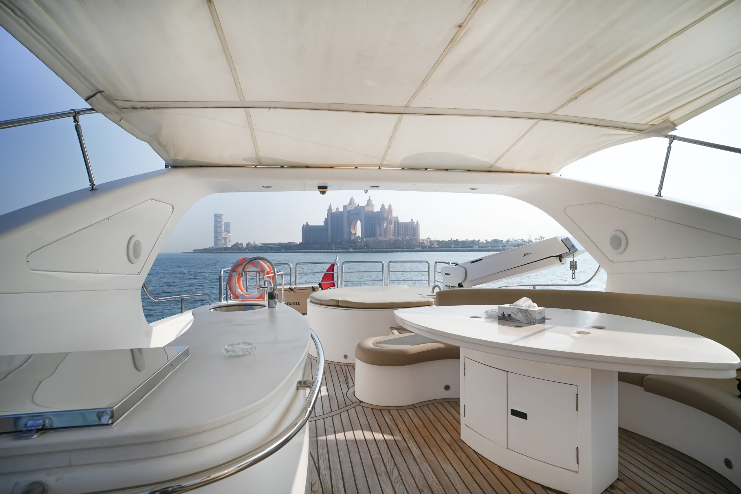 88ft Majesty - Marina Yachts Dubai (24)