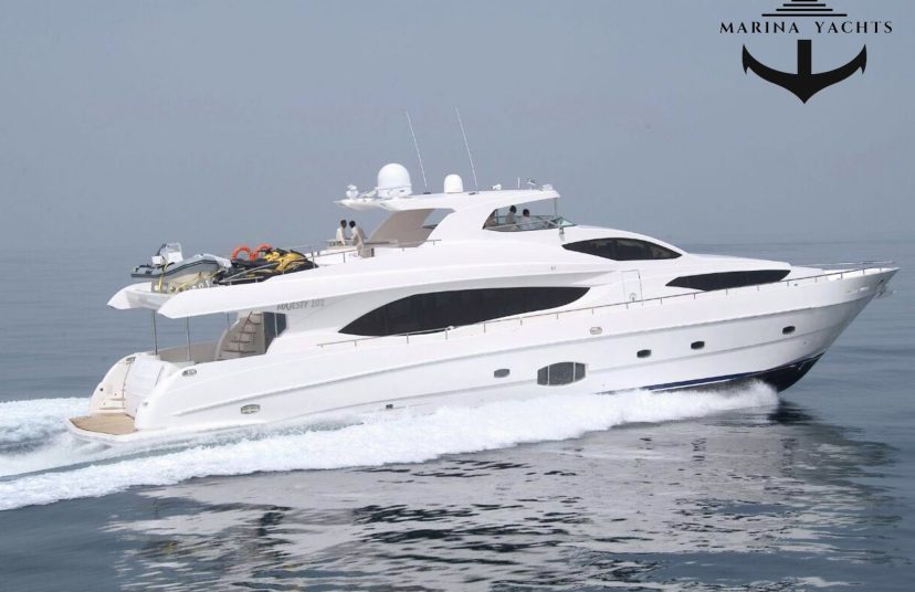 Yacht charter in Dubai