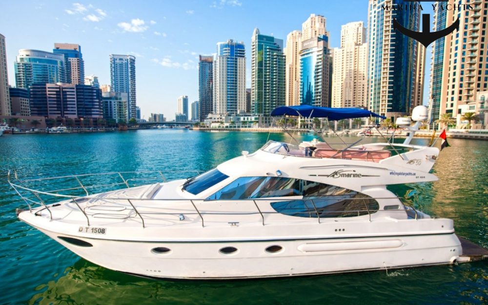 Yacht charter in Dubai